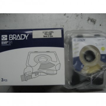 Brady Label Yellow  M91-9YL ( 3pcs/Box)